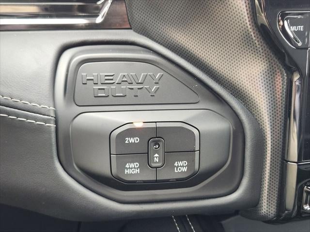 2026 RAM Ram 3500 RAM 3500 LIMITED MEGA CAB 4X4 6'4' BOX