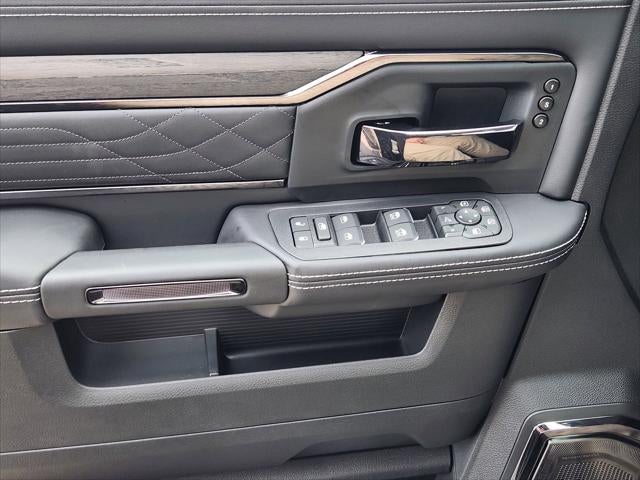 2026 RAM Ram 3500 RAM 3500 LIMITED MEGA CAB 4X4 6'4' BOX