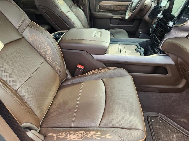 2026 RAM Ram 3500 RAM 3500 LIMITED LONGHORN CREW CAB 4X4 8' BOX