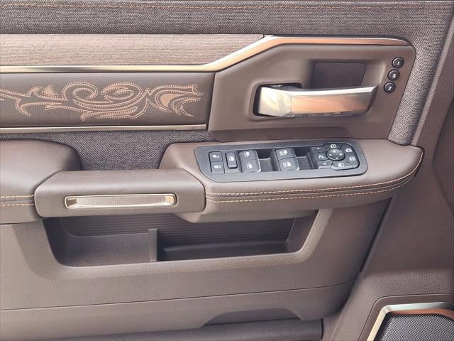 2026 RAM Ram 3500 RAM 3500 LIMITED LONGHORN CREW CAB 4X4 8' BOX