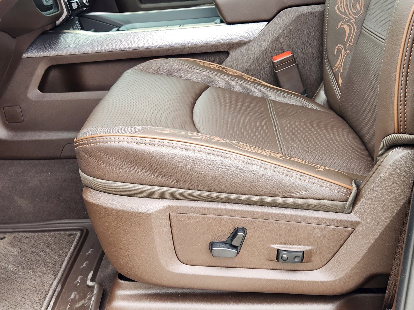 2026 RAM Ram 3500 RAM 3500 LIMITED LONGHORN CREW CAB 4X4 8' BOX