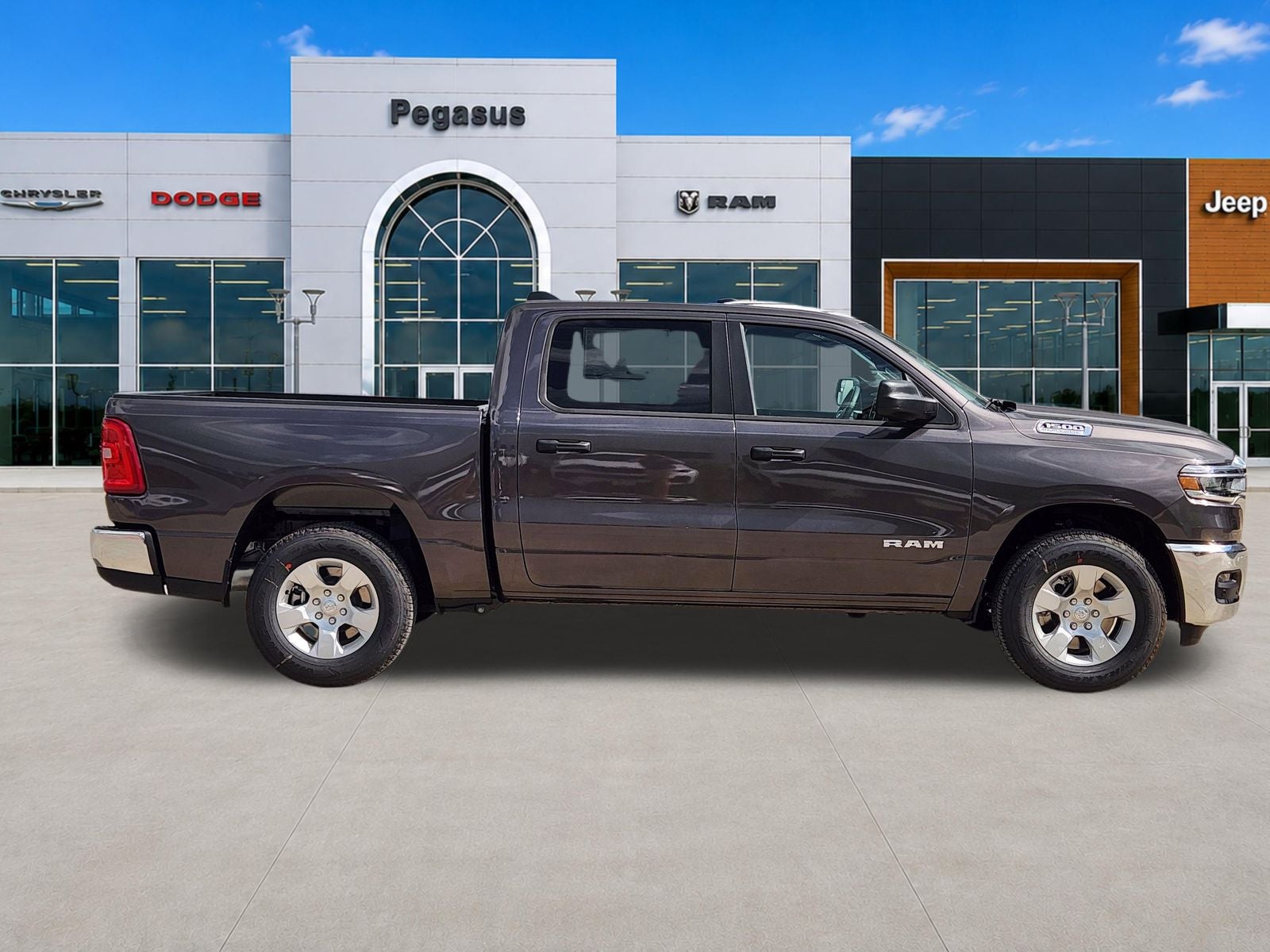2026 RAM Ram 1500 RAM 1500 LONE STAR CREW CAB 4X2 5'7' BOX