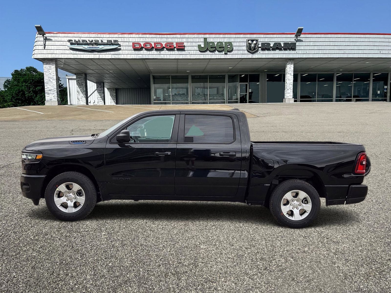 2025 RAM Ram 1500 RAM 1500 TRADESMAN CREW CAB 4X2 5'7' BOX