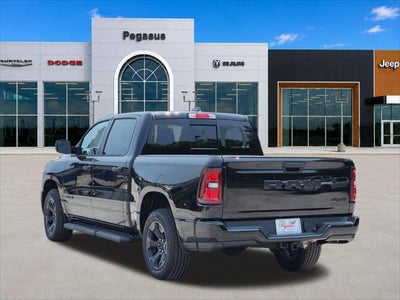 2026 RAM Ram 1500 RAM 1500 EXPRESS CREW CAB 4X4 5'7' BOX