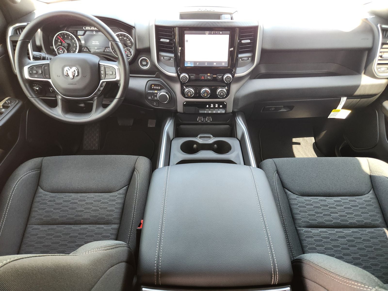 2026 RAM Ram 1500 RAM 1500 EXPRESS CREW CAB 4X4 5'7' BOX