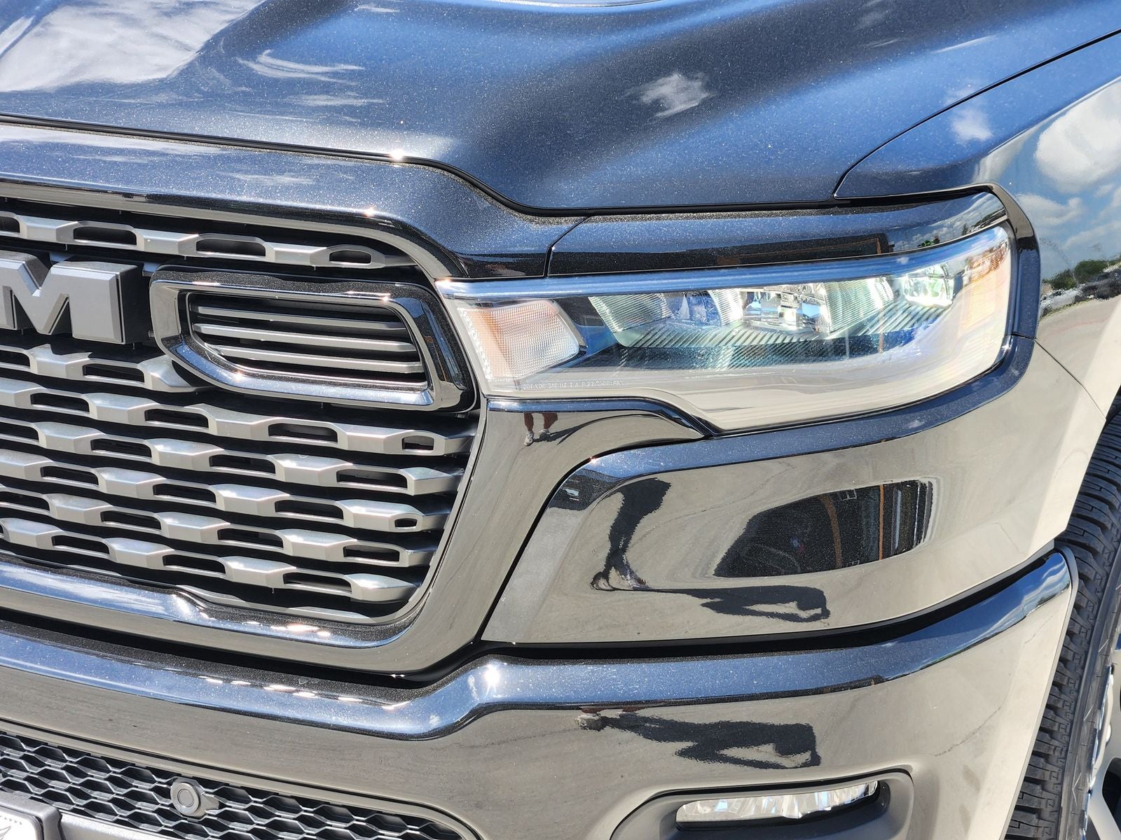 2026 RAM Ram 1500 RAM 1500 EXPRESS CREW CAB 4X4 5'7' BOX
