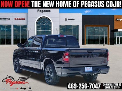 2026 RAM Ram 1500 RAM 1500 EXPRESS CREW CAB 4X4 5'7' BOX