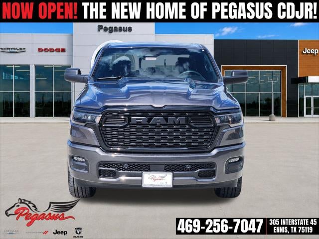 2026 RAM Ram 1500 RAM 1500 EXPRESS CREW CAB 4X4 5'7' BOX