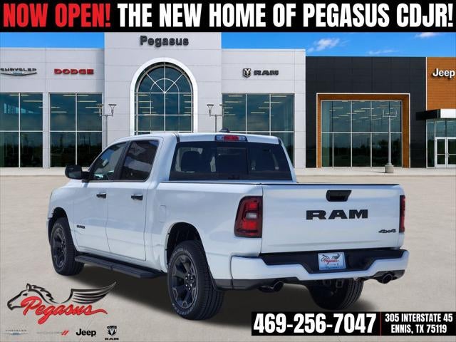 2026 RAM Ram 1500 RAM 1500 EXPRESS CREW CAB 4X4 5'7' BOX