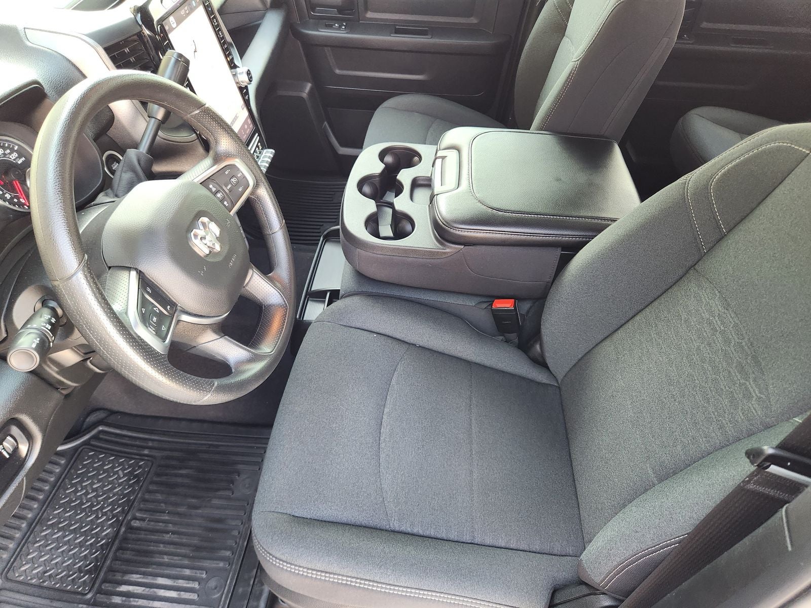 2025 RAM Ram 2500 Tradesman Crew Cab 4x4 6'4' Box