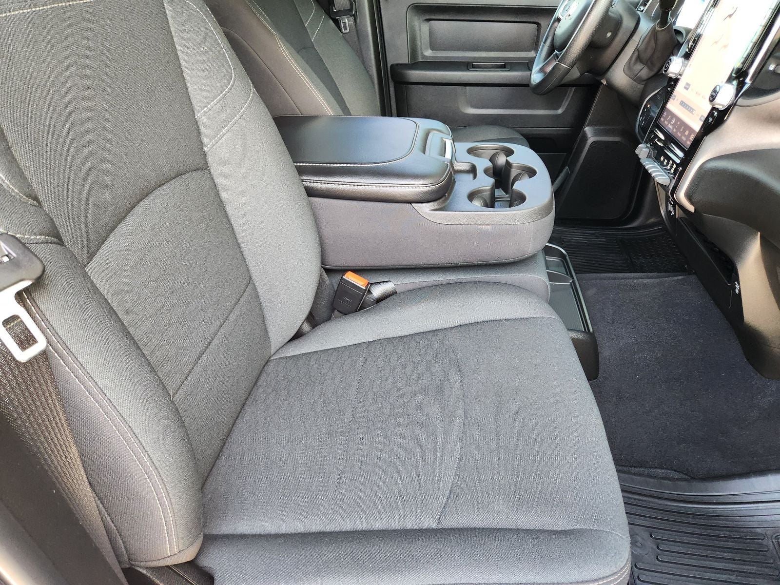 2025 RAM Ram 2500 Tradesman Crew Cab 4x4 6'4' Box