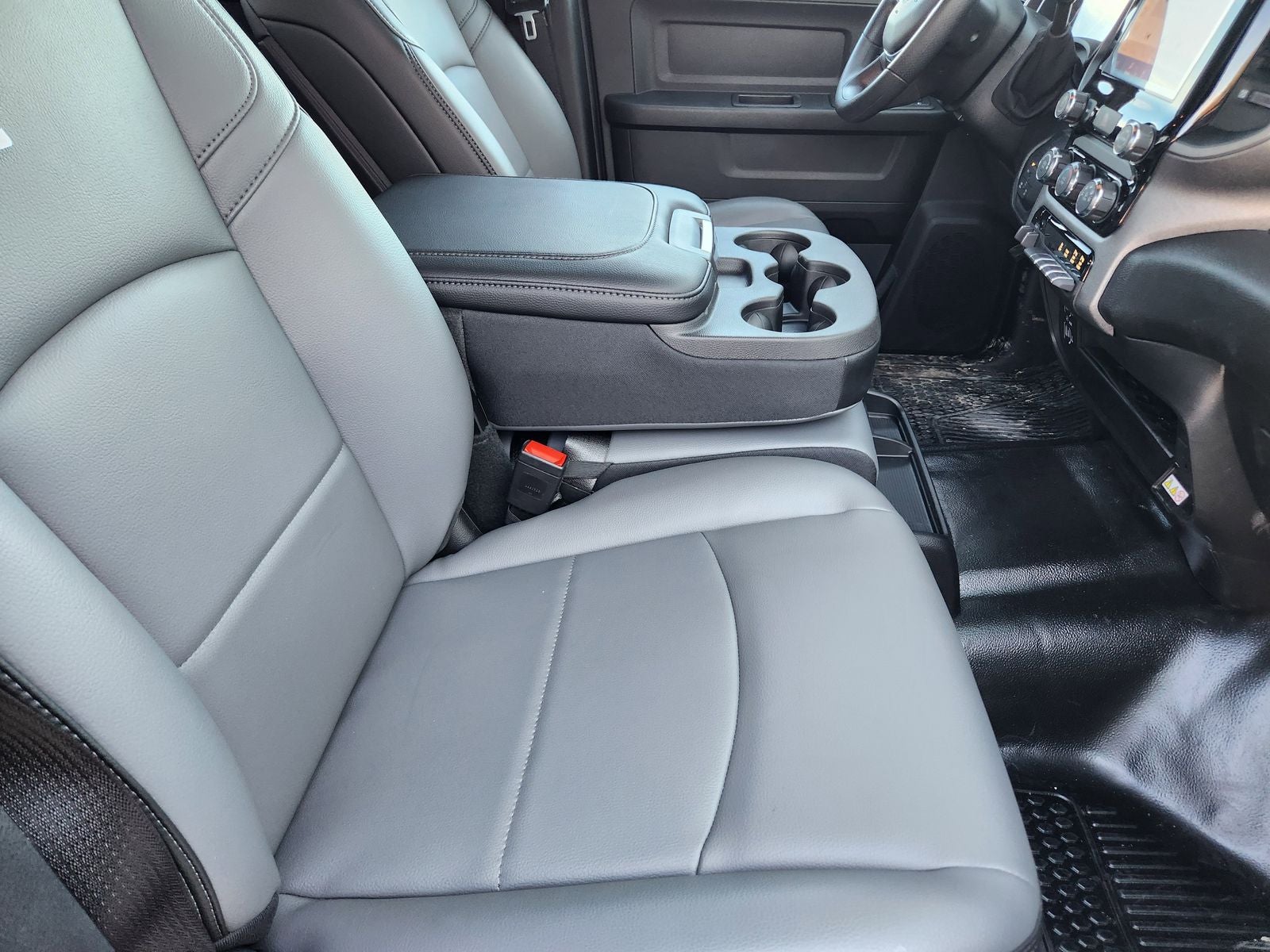 2026 RAM Ram 2500 RAM 2500 TRADESMAN CREW CAB 4X4 8' BOX