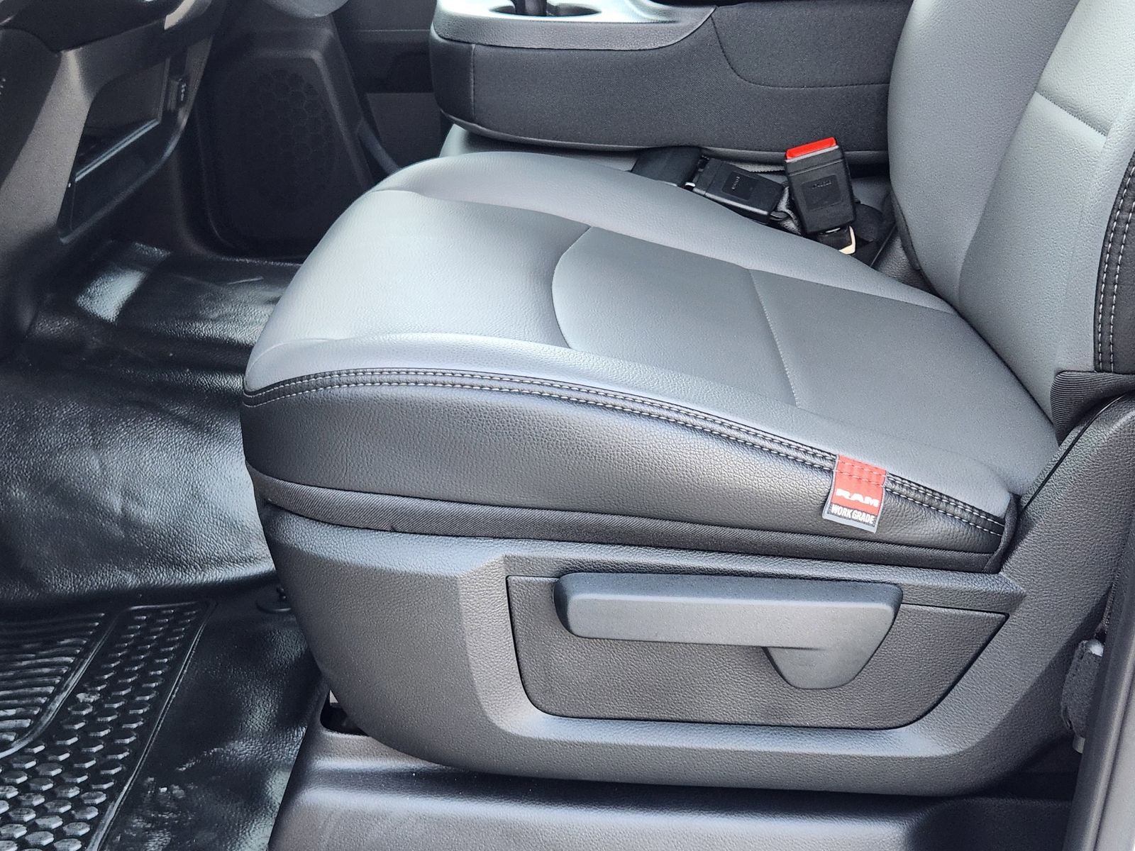 2026 RAM Ram 2500 RAM 2500 TRADESMAN CREW CAB 4X4 8' BOX