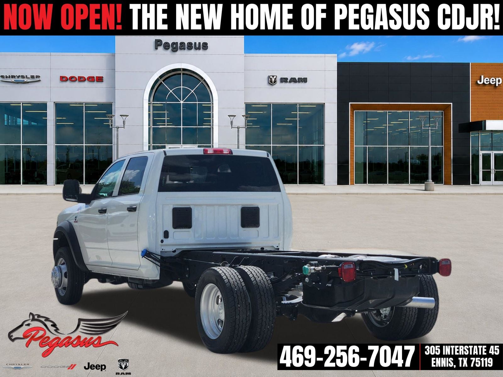 2026 RAM Ram 5500 Chassis Cab RAM 5500 TRADESMAN CHASSIS CREW CAB 4X4 84' CA
