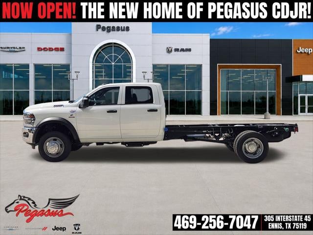 2026 RAM Ram 5500 Chassis Cab RAM 5500 TRADESMAN CHASSIS CREW CAB 4X4 84' CA