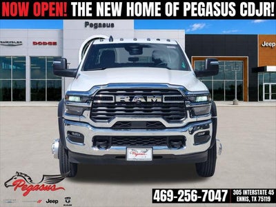2026 RAM Ram 5500 Chassis Cab RAM 5500 TRADESMAN CHASSIS CREW CAB 4X4 84' CA