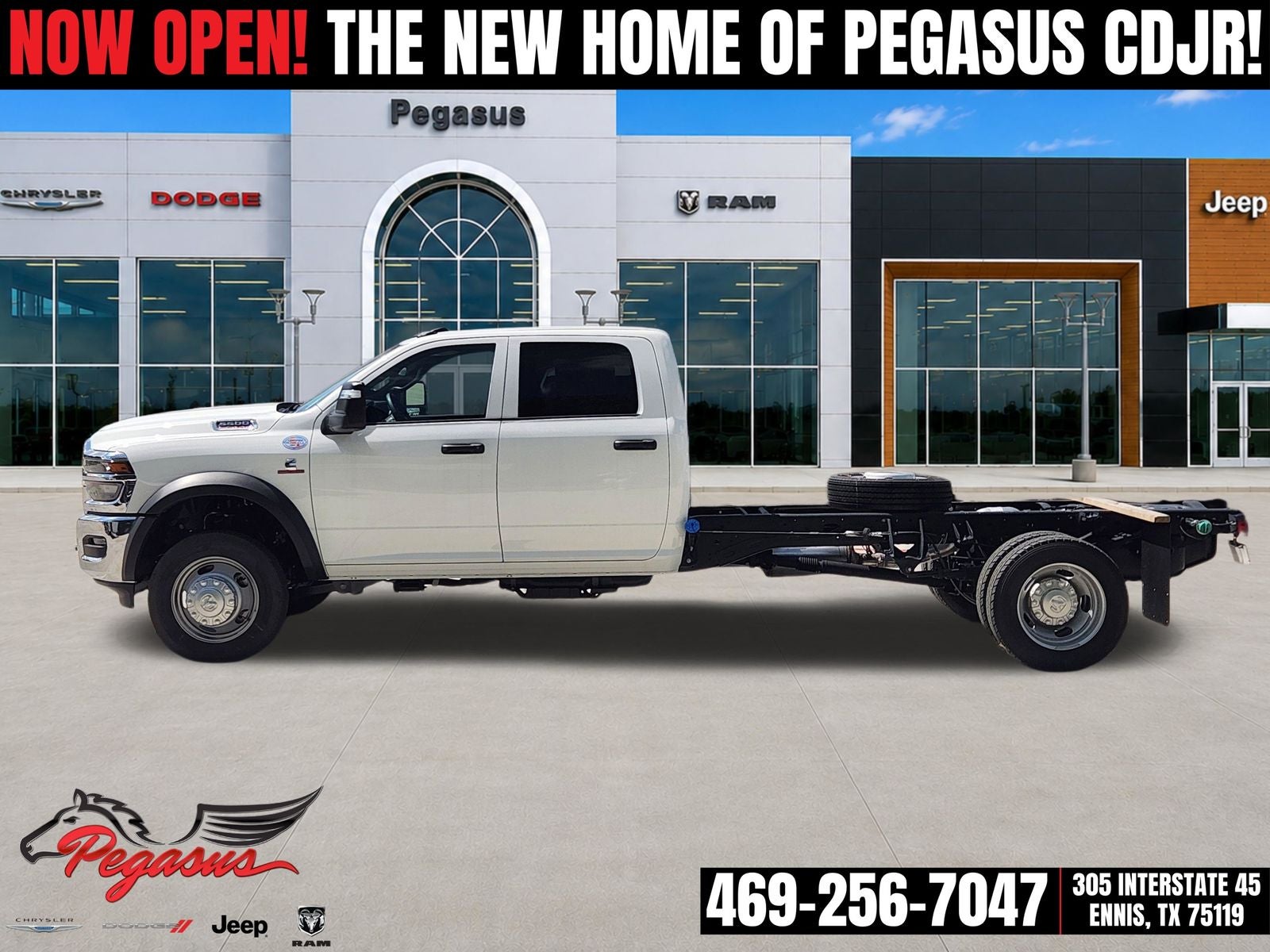 2026 RAM 5500 Chassis RAM 5500 TRADESMAN CHASSIS CREW CAB 4X4 84' CA