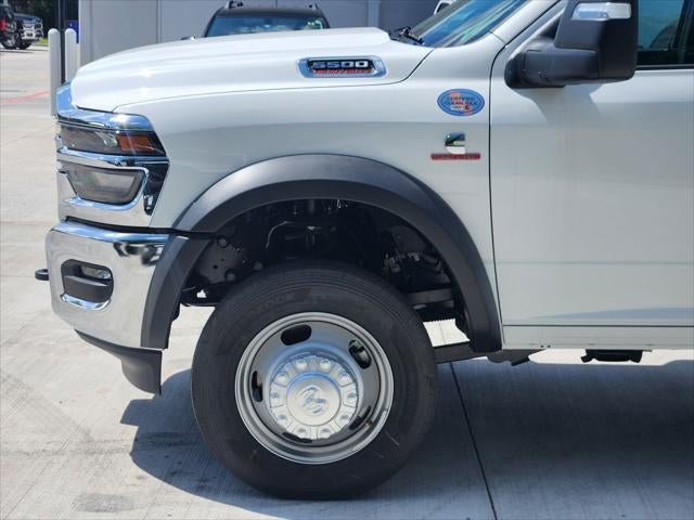 2026 RAM 5500 Chassis RAM 5500 TRADESMAN CHASSIS CREW CAB 4X4 84' CA