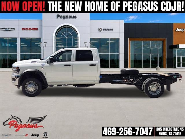 2026 RAM 5500 Chassis RAM 5500 TRADESMAN CHASSIS CREW CAB 4X4 84' CA