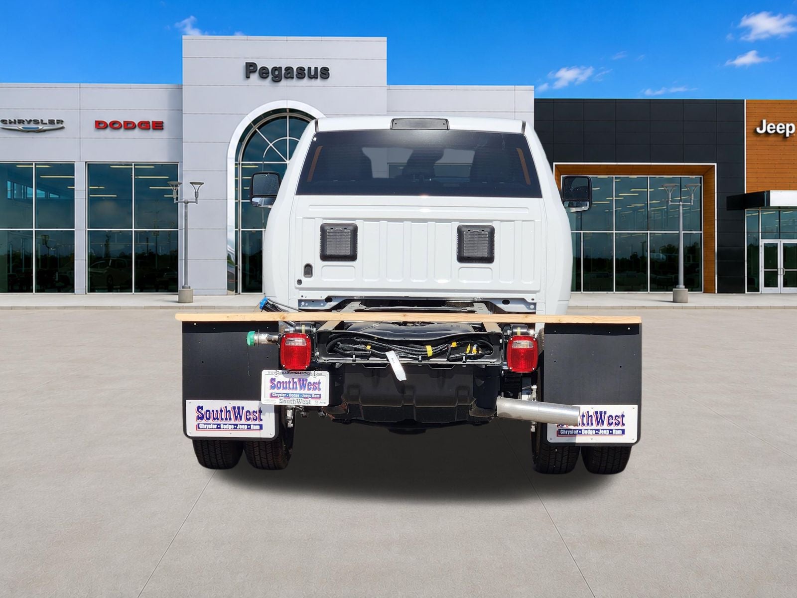 2026 RAM Ram 3500 Chassis Cab RAM 3500 TRADESMAN CREW CAB CHASSIS 4X4 60' CA