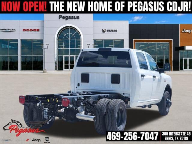2026 RAM Ram 3500 Chassis Cab RAM 3500 TRADESMAN CREW CAB CHASSIS 4X4 60' CA