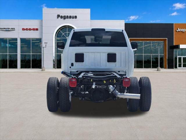 2026 RAM Ram 3500 Chassis Cab RAM 3500 TRADESMAN CREW CAB CHASSIS 4X4 60' CA