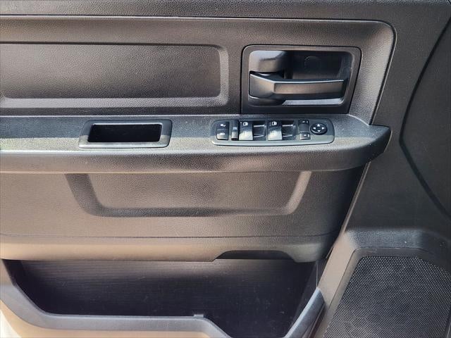 2018 RAM 3500 Chassis Tradesman/SLT/Laramie