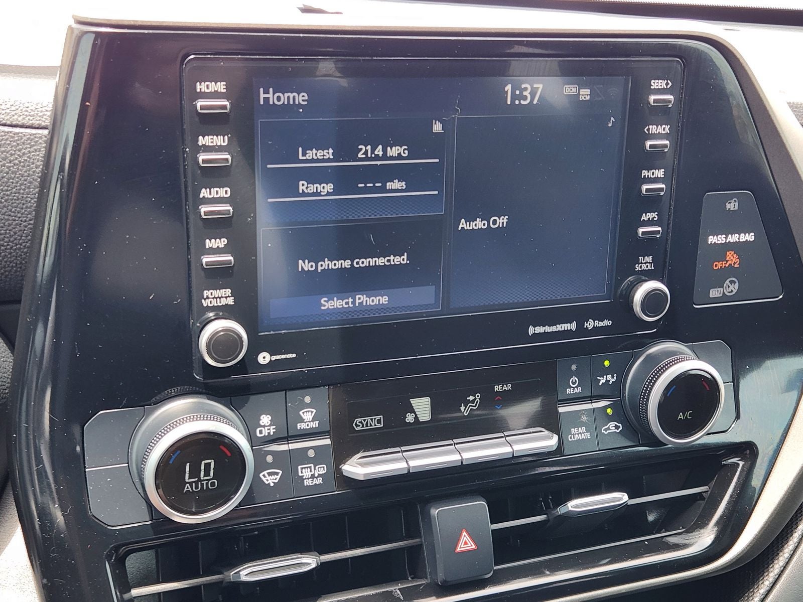 2021 Toyota Highlander LE