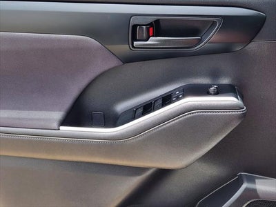 2021 Toyota Highlander LE