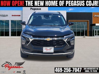 2025 Chevrolet Trax FWD LT