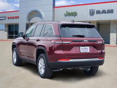 2025 Jeep Grand Cherokee GRAND CHEROKEE LAREDO X 4X2
