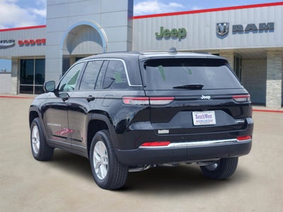 2025 Jeep Grand Cherokee GRAND CHEROKEE LAREDO X 4X2