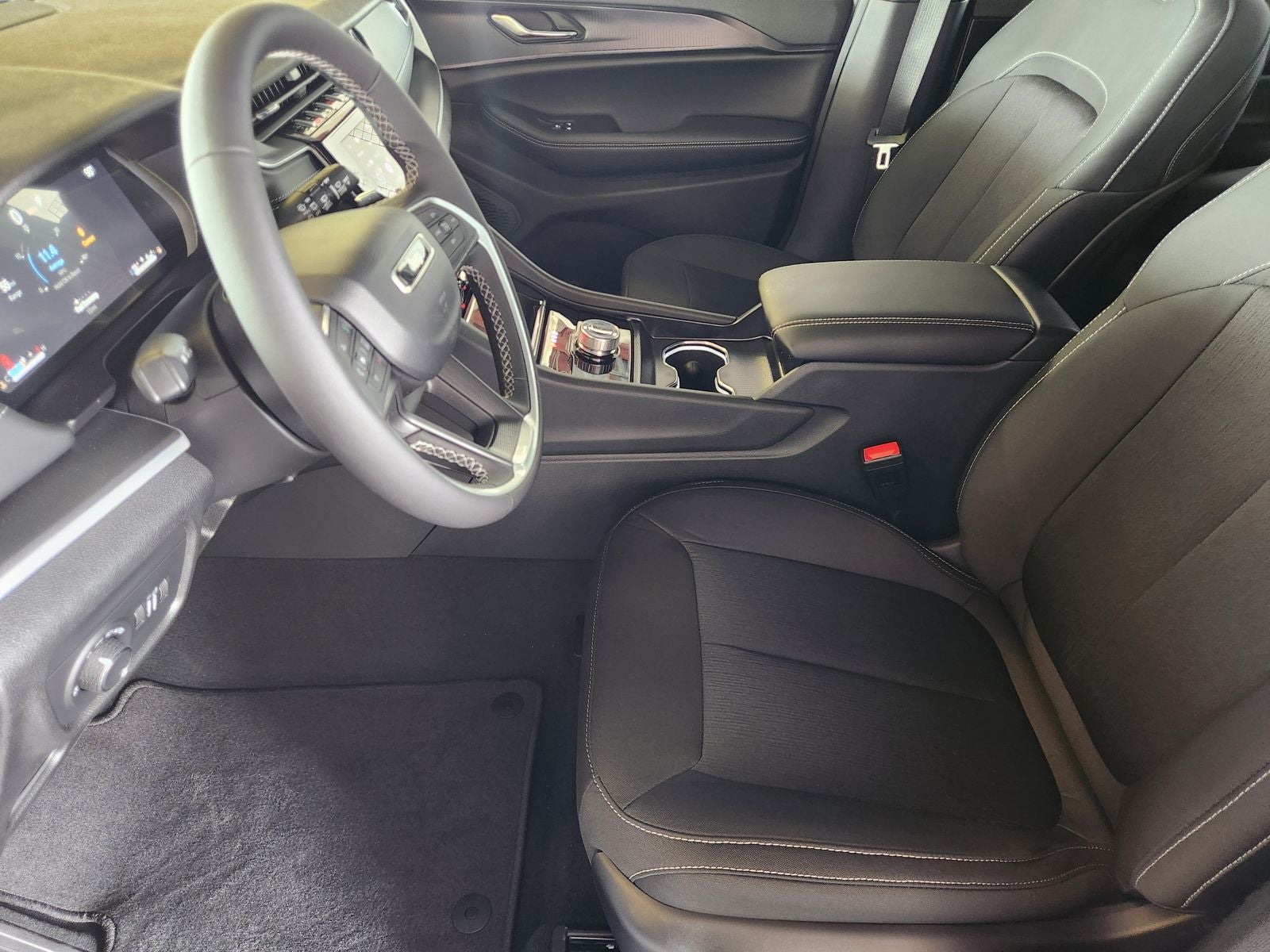 2026 Jeep Grand Cherokee GRAND CHEROKEE LAREDO 4X2