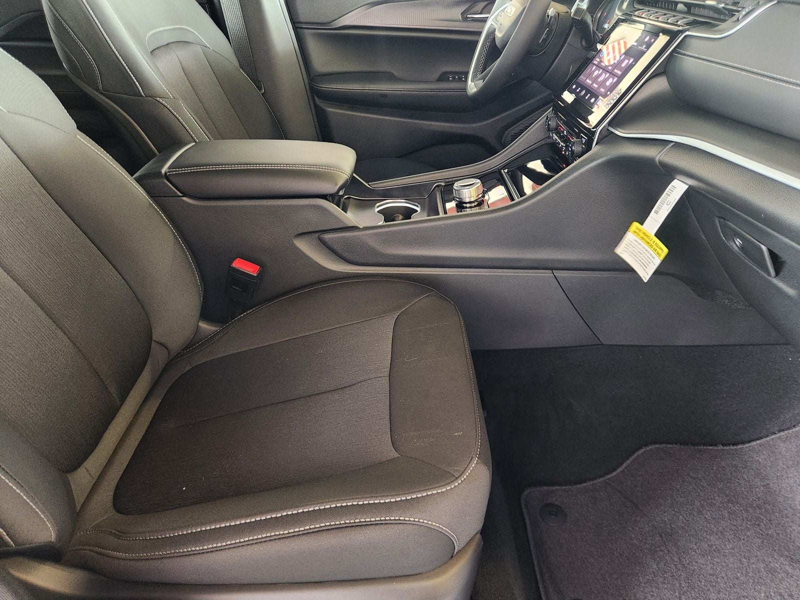 2026 Jeep Grand Cherokee GRAND CHEROKEE LAREDO 4X2