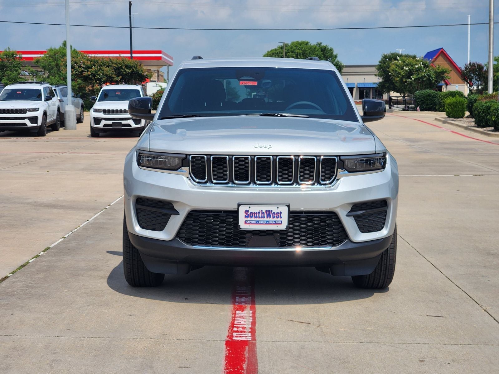 2026 Jeep Grand Cherokee GRAND CHEROKEE LAREDO 4X2