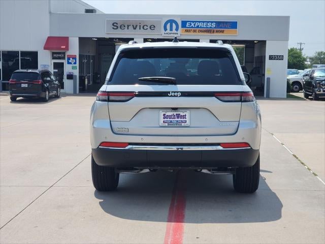 2026 Jeep Grand Cherokee GRAND CHEROKEE LAREDO 4X2