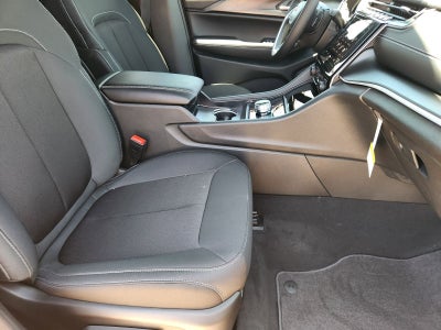 2025 Jeep Grand Cherokee GRAND CHEROKEE LAREDO X 4X2