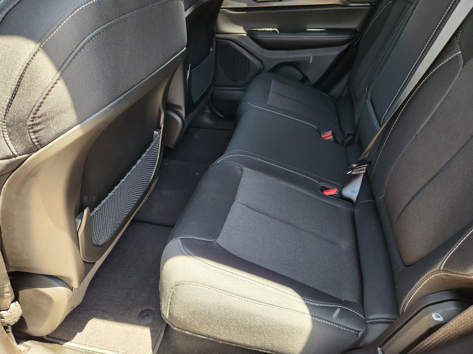 2025 Jeep Grand Cherokee GRAND CHEROKEE LAREDO X 4X2