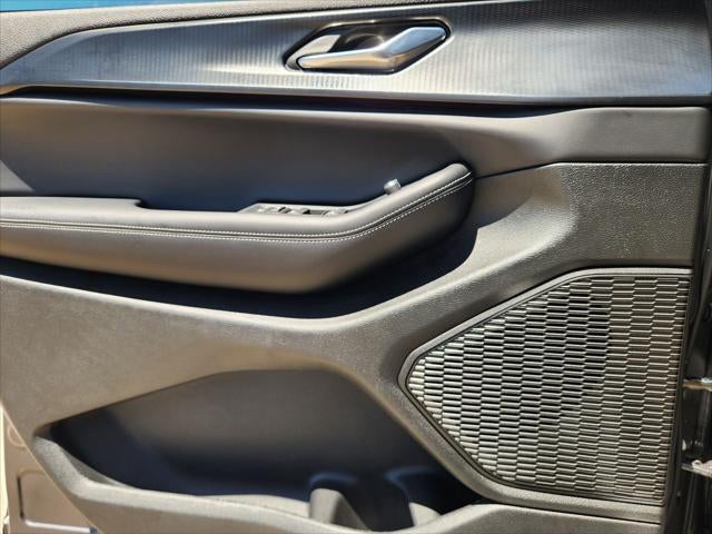 2025 Jeep Grand Cherokee GRAND CHEROKEE LAREDO X 4X2