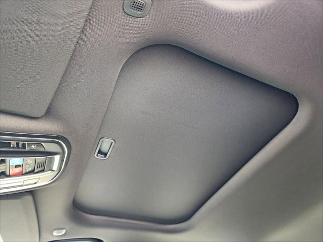 2025 Jeep Grand Cherokee GRAND CHEROKEE LAREDO X 4X2