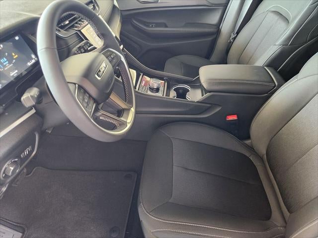 2026 Jeep Grand Cherokee GRAND CHEROKEE LAREDO 4X2