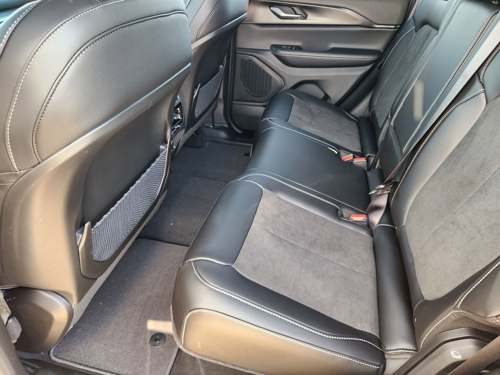 2025 Jeep Grand Cherokee GRAND CHEROKEE ALTITUDE X 4X2