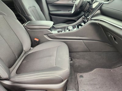 2025 Jeep Grand Cherokee GRAND CHEROKEE LAREDO 4X2