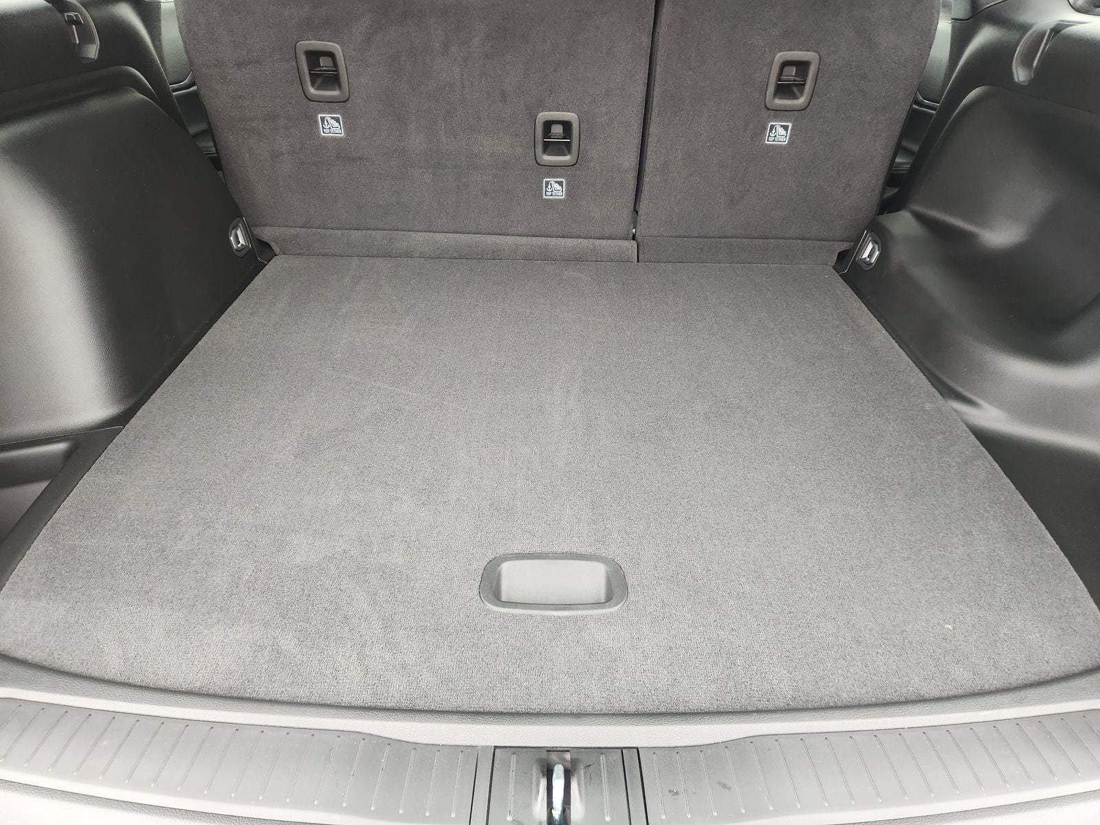 2025 Jeep Grand Cherokee GRAND CHEROKEE LAREDO 4X2