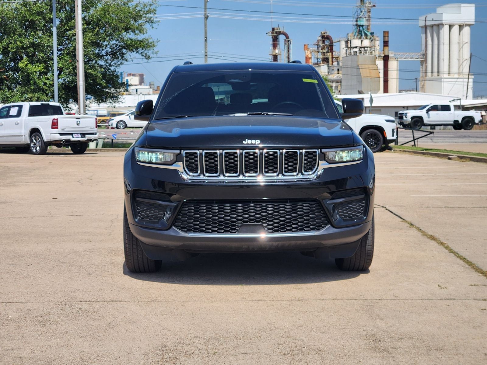2025 Jeep Grand Cherokee Laredo X 4x2