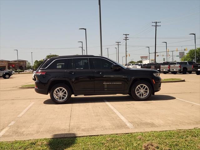 2025 Jeep Grand Cherokee Laredo X 4x2