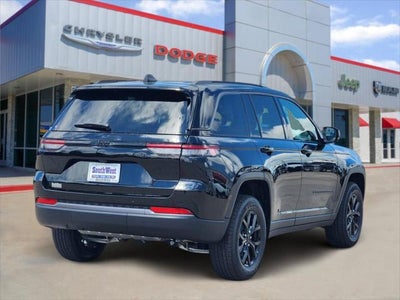 2026 Jeep Grand Cherokee GRAND CHEROKEE LAREDO ALTITUDE 4X2
