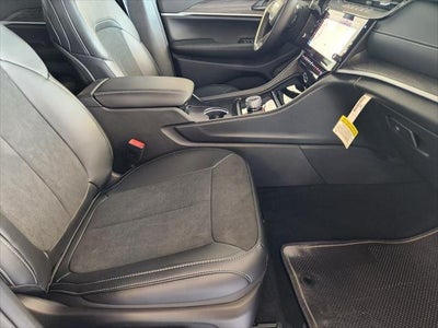 2026 Jeep Grand Cherokee GRAND CHEROKEE LAREDO ALTITUDE 4X2