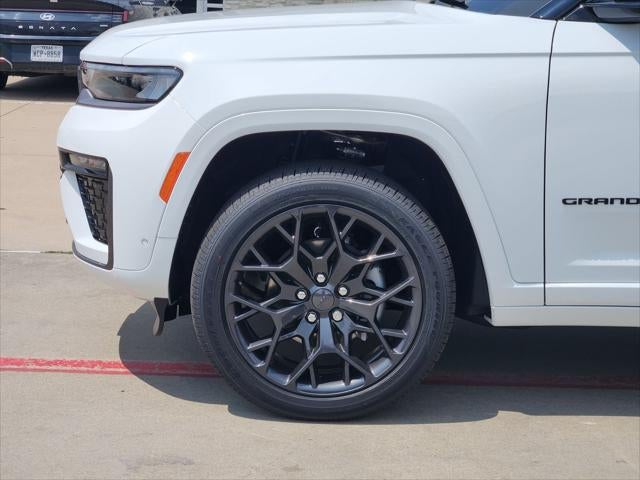 2026 Jeep Grand Cherokee GRAND CHEROKEE SUMMIT 4X4
