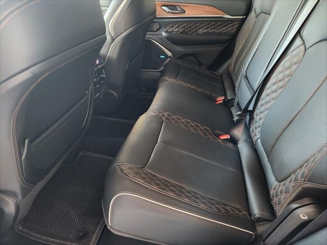 2026 Jeep Grand Cherokee GRAND CHEROKEE SUMMIT 4X4